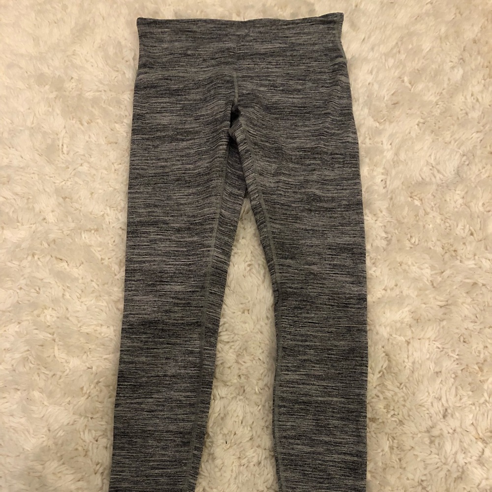 lululemon wunder under never been worn!